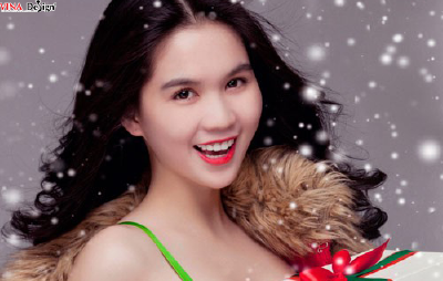 Ngọc Trinh, lại nóng 'hầm hập' với bikini