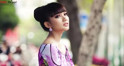 Người đẹp Như Thảo, lẻ loi một mình dạo phố