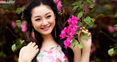 Trà My, dịu dàng váy hoa